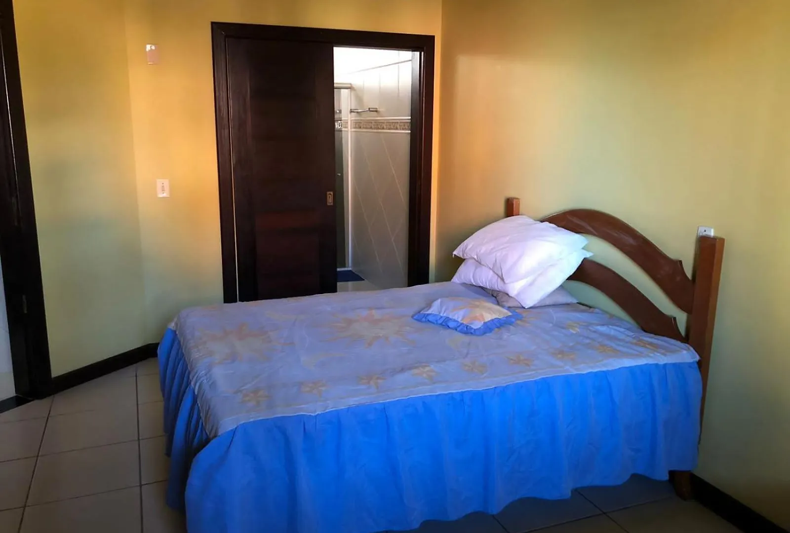 לגונה Residencial Dellamar